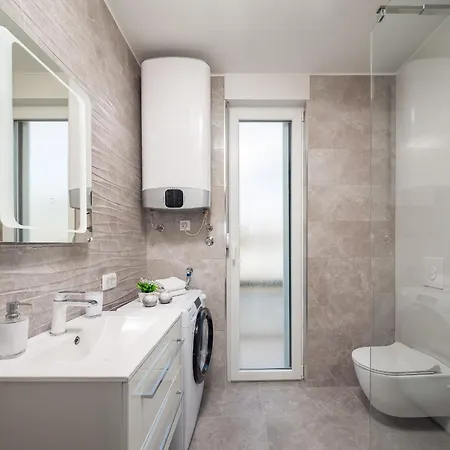 Luxury Dreams In Okrug With Swimming Pool, Sea View, Wifi, Parking Trogir