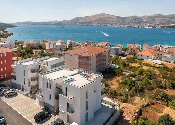 Dreams With Pool, Private Terrace, Sea View, Jacuzzi *