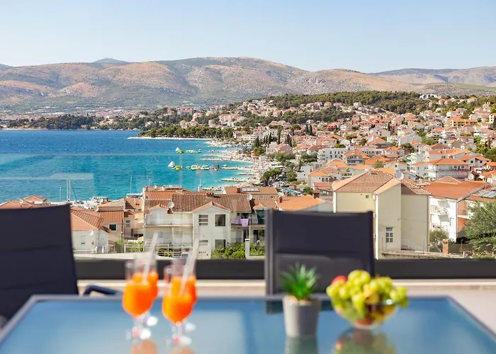 Lejlighed Dreams With Pool, Private Terrace, Sea View, Jacuzzi Trogir