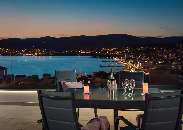 Dreams With Pool, Private Terrace, Sea View, Jacuzzi Lejlighed Trogir
