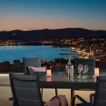 Apartment Dreams With Pool, Private Terrace, Sea View, Jacuzzi *
