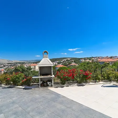 Luxury Penthouse Pool, Private Terrace, Sea View, Jacuzzi Appartement