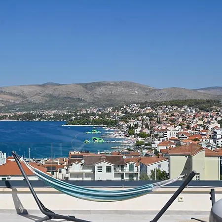 Luxury Penthouse Pool, Private Terrace, Sea View, Jacuzzi Appartement
