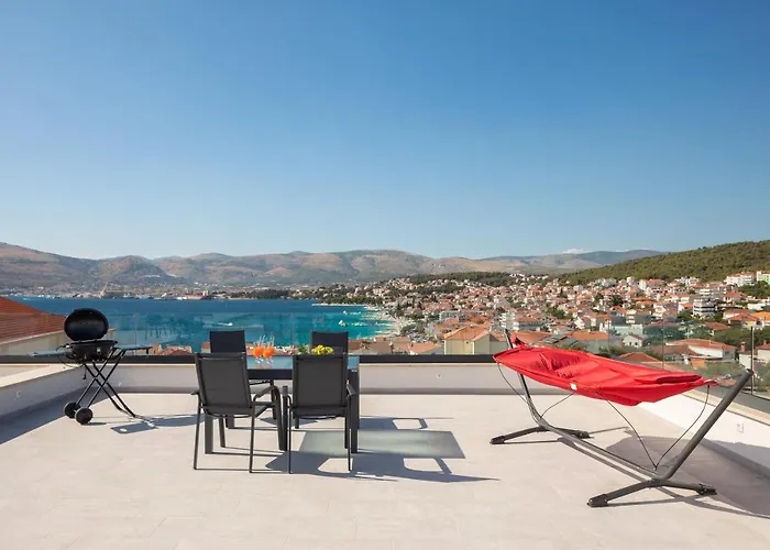 Apartman Dreams With Pool, Private Terrace, Sea View, Jacuzzi