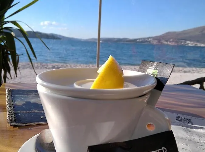 Dreams With Pool, Private Terrace, Sea View, Jacuzzi * 特罗吉尔