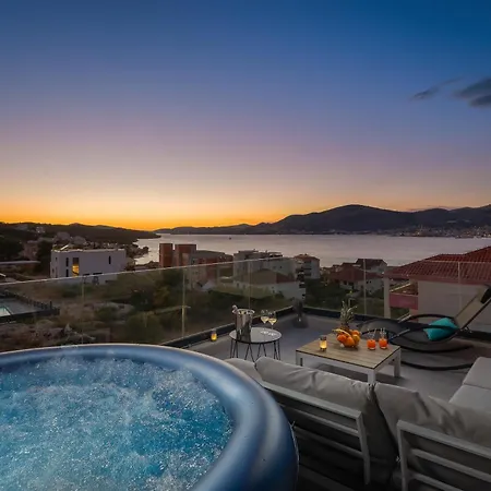 Apartmán Dreams With Pool, Private Terrace, Sea View, Jacuzzi *