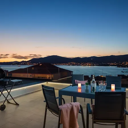 Apartmán Dreams With Pool, Private Terrace, Sea View, Jacuzzi *