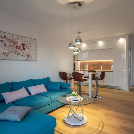 Apartmán Dreams With Pool, Private Terrace, Sea View, Jacuzzi Trogir